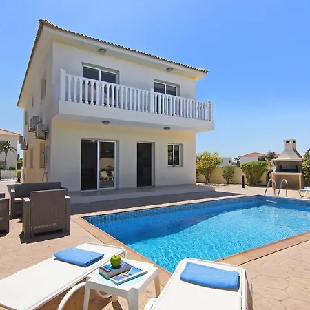 Nissi Adamite بيت للعطل أيا نابا
